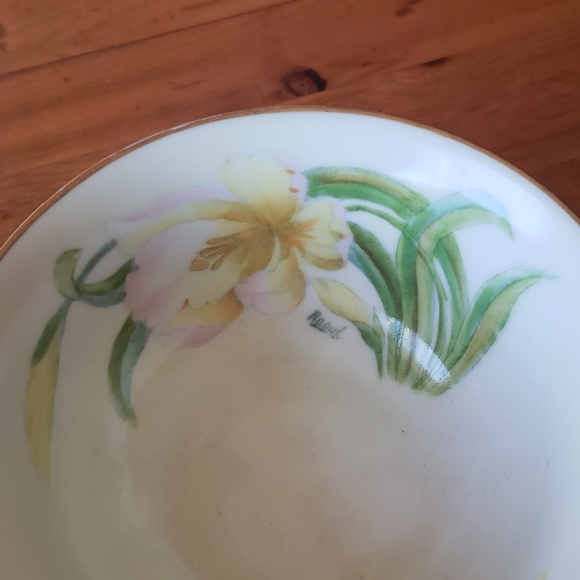 Bavarian Handpainted 6.25" Serving Bowl EUC - Picture 3 of 4